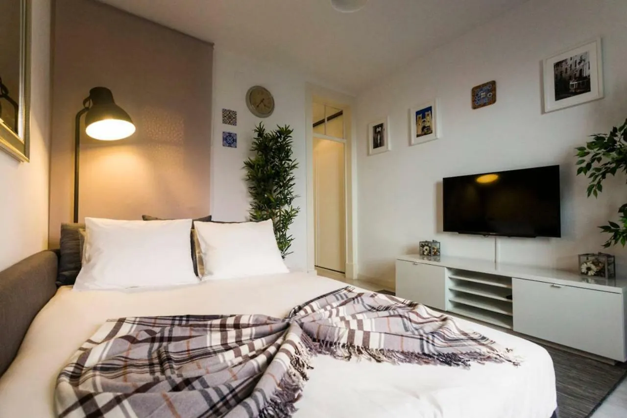 Апартаменты Ola Lisbon - Terrace Principe Real I 0*,  Португалия